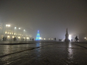 Torino 20 dicembre 2014. Nebbia.Piazza Castello. Foto, Romano Borrelli